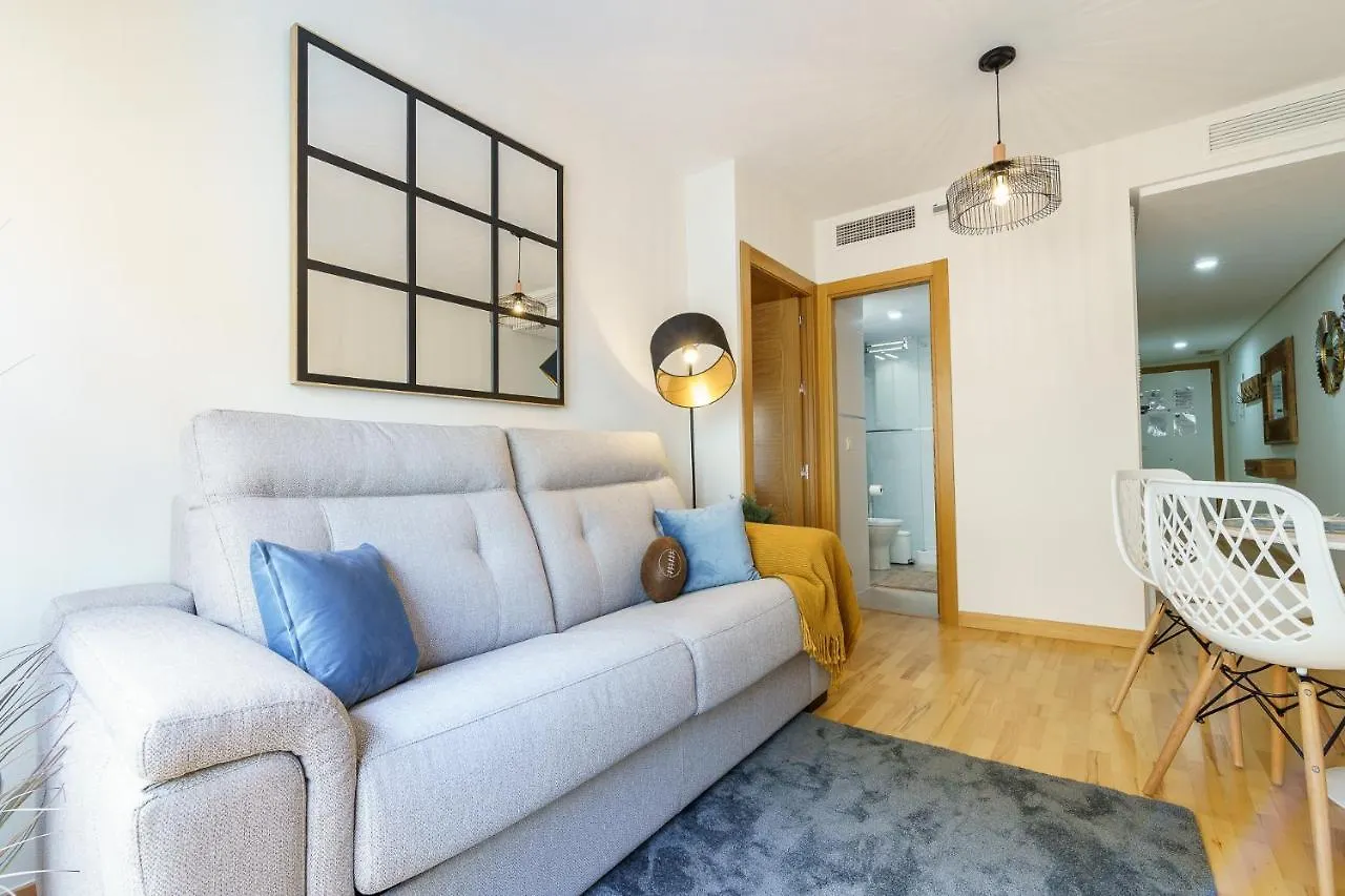 Malagasuite Cozy Center Apartment & Parking