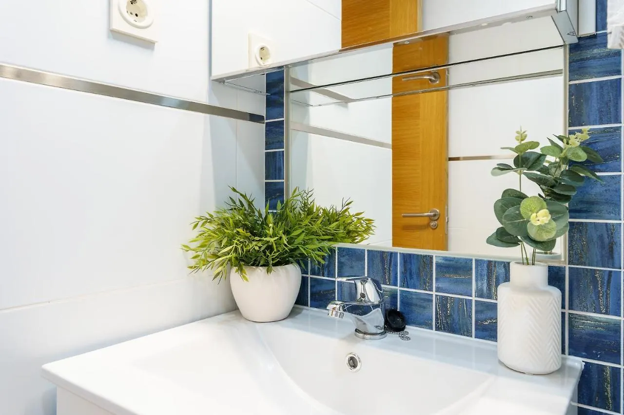 Malagasuite Cozy Center Apartment & Parking  Malaga