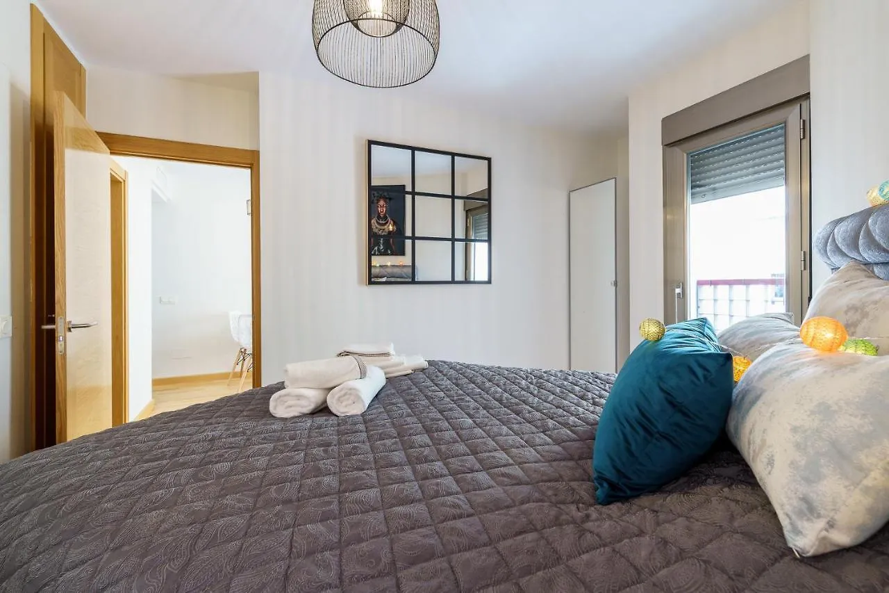 Malagasuite Cozy Center Apartment & Parking
